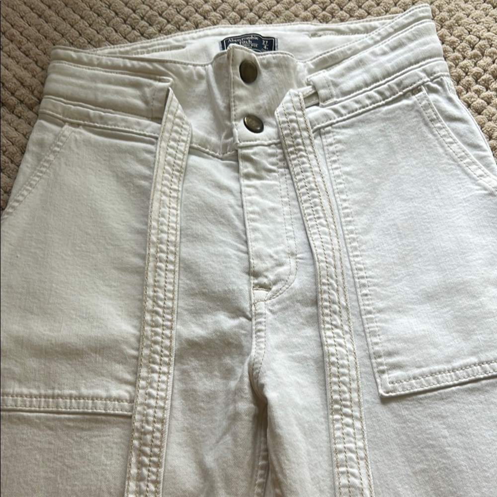 Abercrombie & Fitch Cream Ultra-High Rise Jeans - Picture 4 of 10